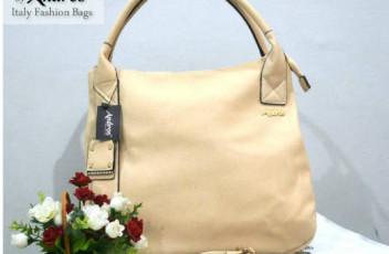 AB0229-IDR-230-000-MATERIAL-PU-SIZE-L35XH33XW15CM-WEIGHT-1100GR-COLOR-BEIGE.jpg