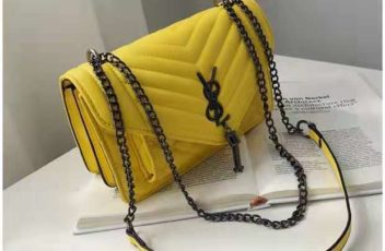 B134340 IDR.150.000 MATERIAL PU SIZE L23.5XH15XW9CM WEIGHT 550GR COLOR YELLOW