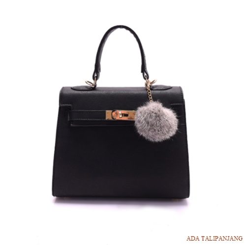B1472 MATERIAL PU SIZE L25XH21XW9CM WEIGHT 600GR COLOR BLACK