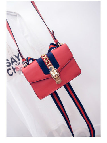 B1719 IDR.180.000 MATERIAL PU SIZE  L26XH18XW8CM  WEIGHT 700GR COLOR RED