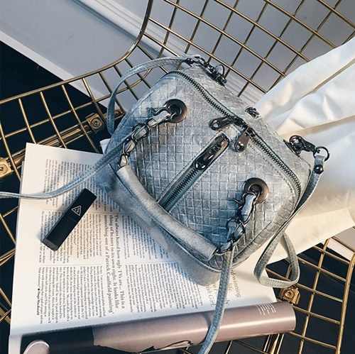 B2328 MATERIAL PU SIZE L21XH16XW16CM WEIGHT 700GR COLOR GRAY