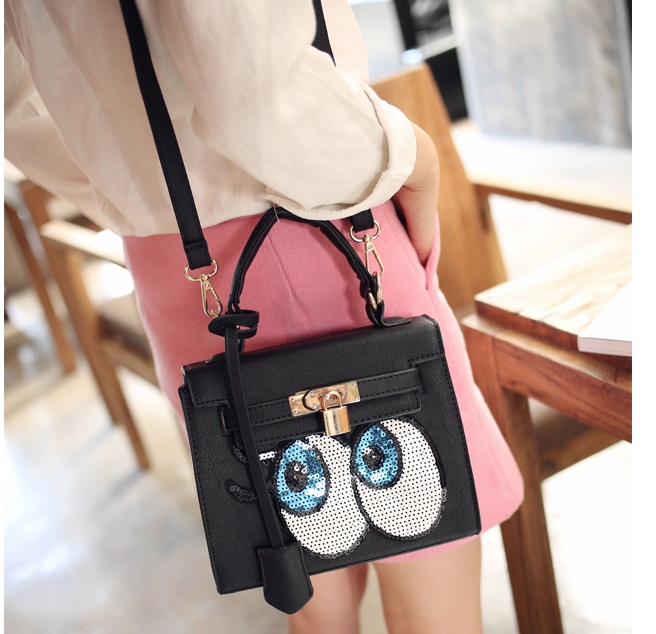 B27591 IDR.175.000 MATERIAL PU SIZE L22XH19XW9CM WEIGHT 800GR COLOR BLACK