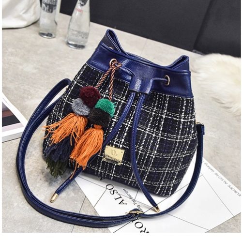 B29851 MATERIAL CLOTH SIZE L25XH24XW12CM WEIGHT 600GR COLOR BLUE