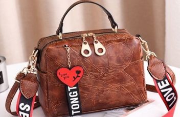 B6366 IDR.145.000 MATERIAL PU SIZE L23XH16XW8CM WEIGHT 650GR COLOR BROWN