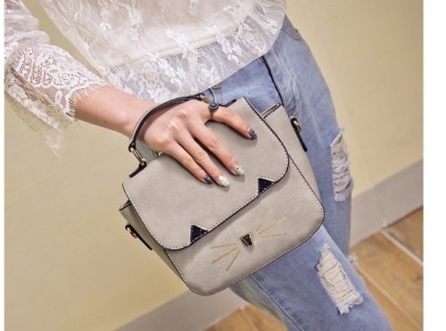 B654 IDR.165.000 TAS FASHION MATERIAL PU SIZE L22XH19XW10CM WEIGHT 600GR COLOR GRAY