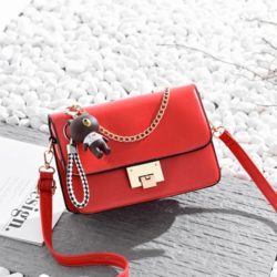 B8752 IDR.155.000 MATERIAL PU SIZE L22XH15XW10CM WEIGHT 550GR COLOR RED