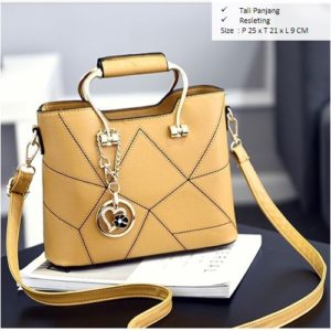 B919 IDR.155.000 MATERIAL PU SIZE L25XH21XW9CM WEIGHT 650GR COLOR YELLOW