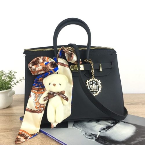 BOM7590 IDR.140.000 MATERIAL JELLY SIZE L27XH18XW15CM WEIGHT 1050GR COLOR BLACK