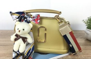 BTH0483 IDR.95.000 MATERIAL JELLY SIZE L22XH14XW12CM WEIGHT 900GR COLOR GOLD