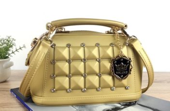 BTH0727 IDR.80.000 MATERIAL JELLY SIZE L21XH13XW11CM WEIGHT 750GR COLOR GOLD