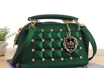 BTH0727 IDR.80.000 MATERIAL JELLY SIZE L21XH13XW11CM WEIGHT 750GR COLOR GREEN