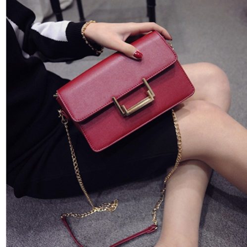 BTH27939 IDR.90.000 MATERIAL PU SIZE L23XH14XW7CM WEIGHT 600GR COLOR RED