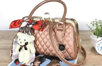 BTH4013 IDR.115.000 MATERIAL JELLY SIZE L24XH13XW13CM WEIGHT 1100GR COLOR PINKGOLD
