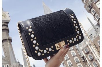 BTH909B IDR.49.000 MATERIAL PU SIZE L20XH14XW8CM WEIGHT 400GR COLOR BLACK