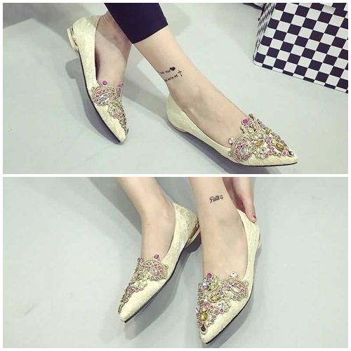 SH3086 IDR.248.000 MATERIAL LACE-HEEL-1.5CM COLOR APRICOT SIZE 35,36,37,38,39.jpg
