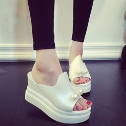 SHWC35-white Sandal Wedges Tinggi Wanita Cantik 9CM